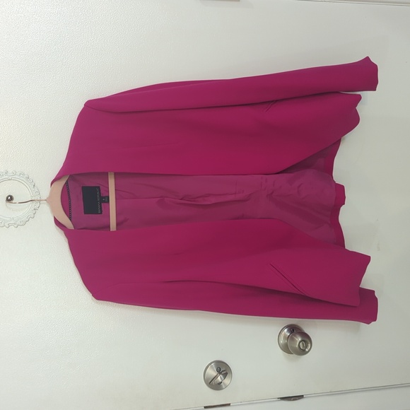 Banana Republic dark pink collarless blazer, size 8 - Picture 2 of 6